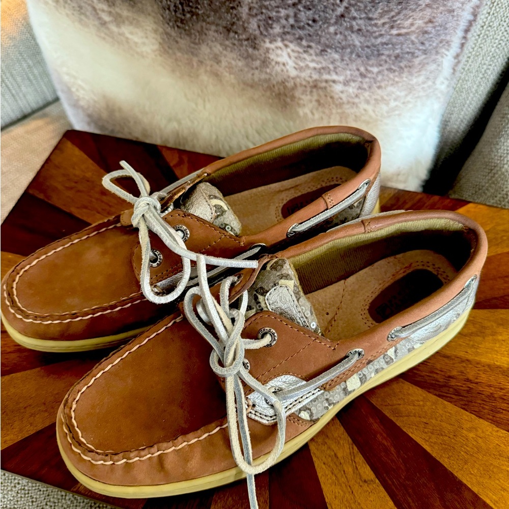 Sperry Bluefish 2 Eye Gray Dot Sequin Boat Shoes